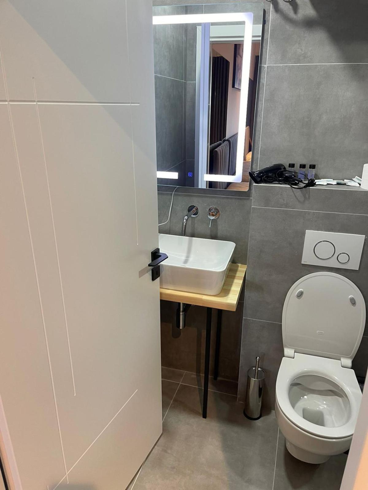 Aries Apartments Sarande Luaran gambar