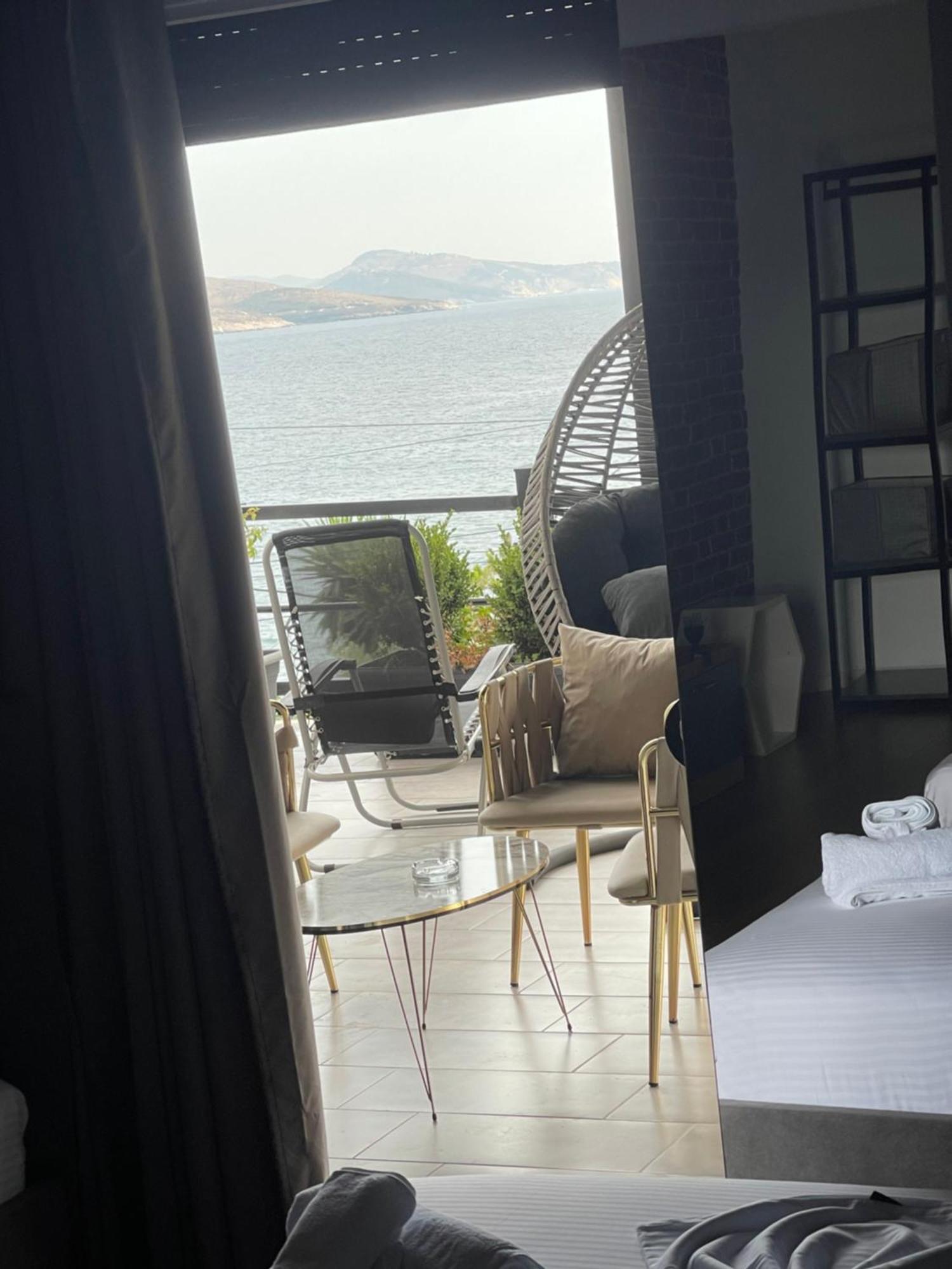 Aries Apartments Sarande Bilik gambar